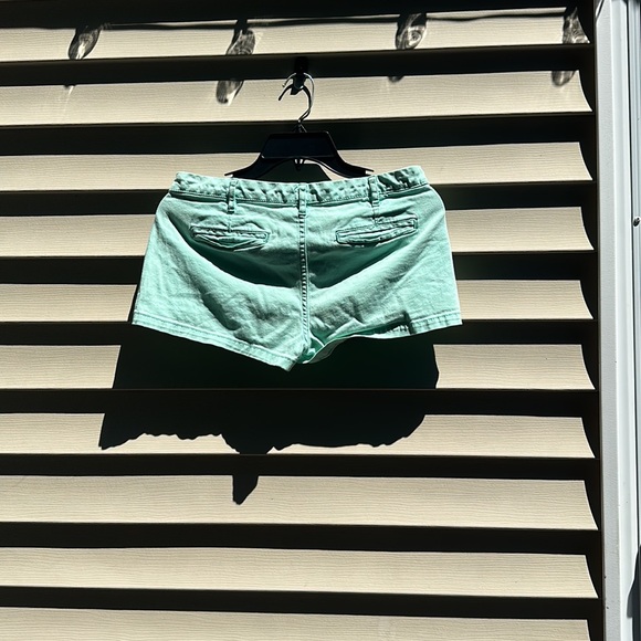 Light green shorts from Express size 0 - Picture 2 of 5